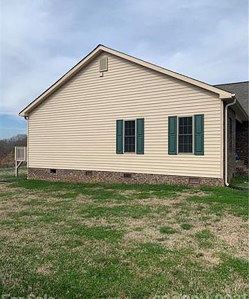 2nd image of 1524 Alex Dr