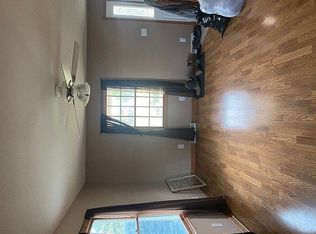 3830 Brandy Ln, Clinton, IA 52732