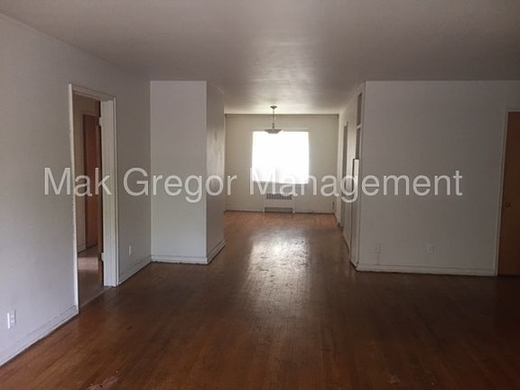 2nd image of 4237 Briar Pl