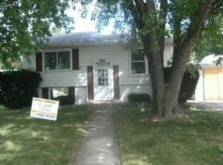 4246 Clark Dr, Lansing, IL