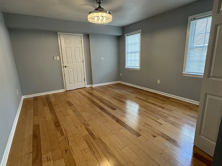 4404 McClelland Dr — Photo 22