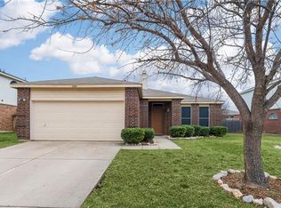 8001 Hidden Path Ln, Denton, TX 76210