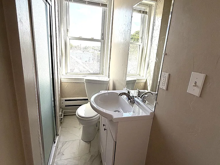 1076 Washington St #7 — Photo 10