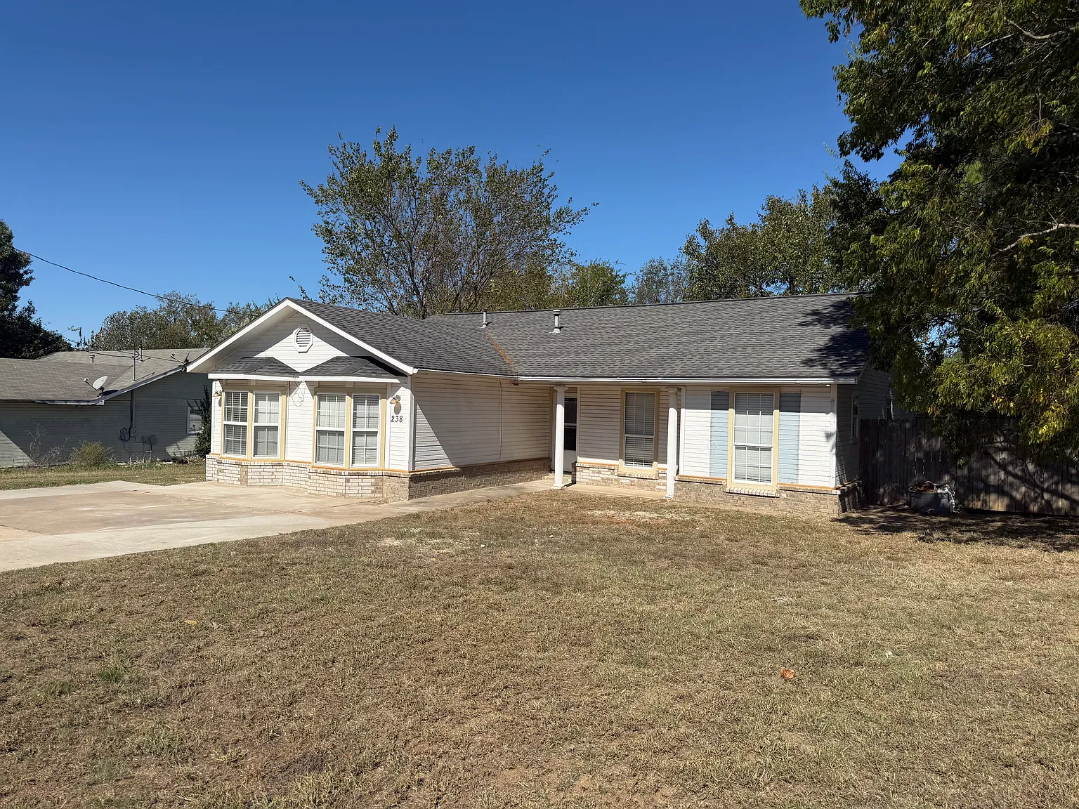3 bed, 1706 sqft, $1,725 — Photo 2