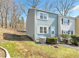 55 Mill Plain Rd UNIT 15-1, Danbury, CT 06811