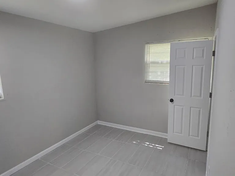 10242 Westmar Rd — Photo 12