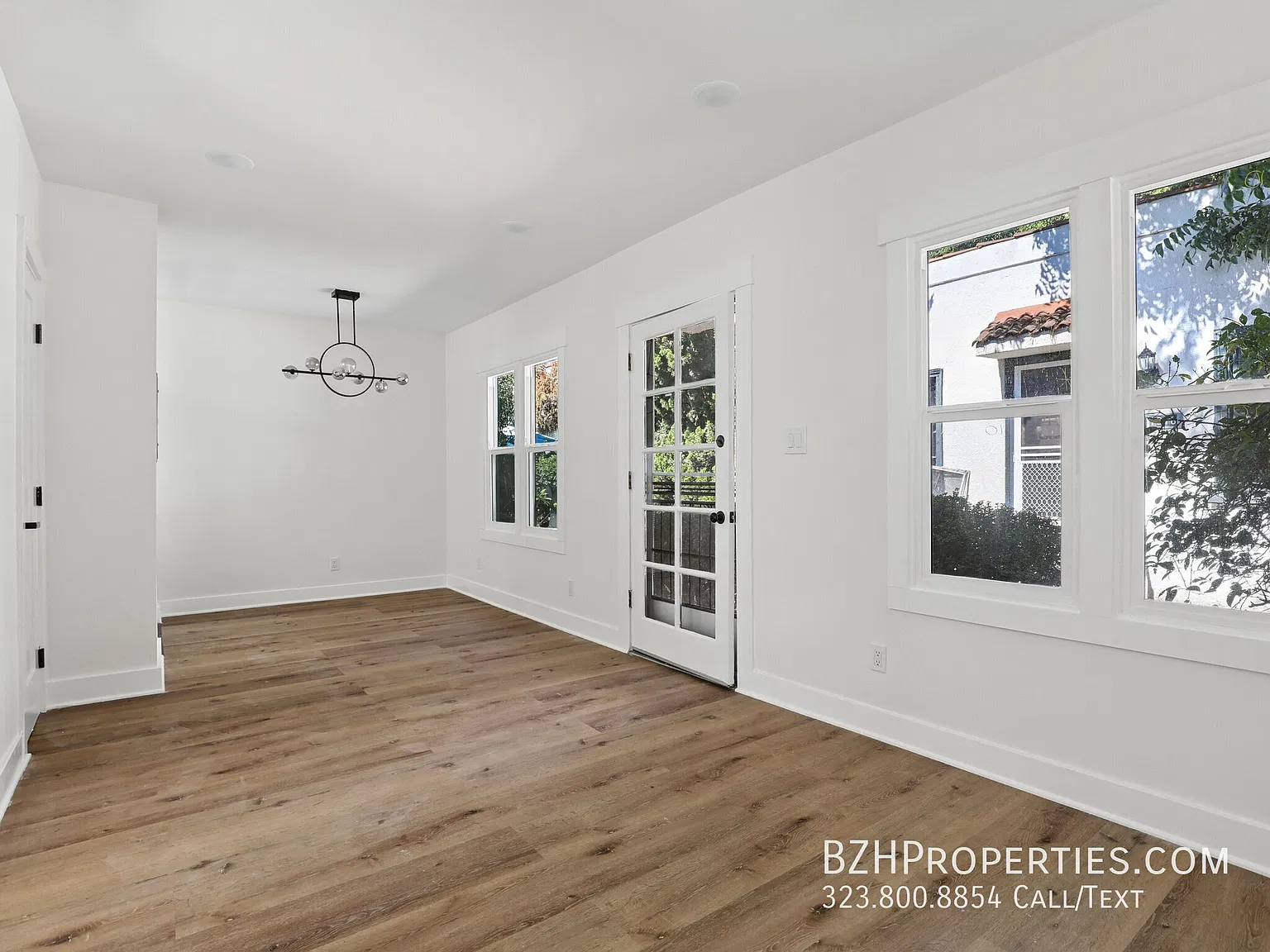 Spanish-Style One Bedroom Near Melrose & West Hollywood — Photo 2