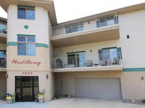 1423 10th Ave E Unit 306, West Fargo, ND 58078