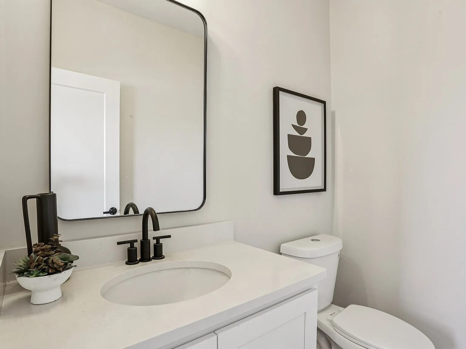 3 bed, 2.5 bath, 2065 sqft, $2,850 — Photo 1