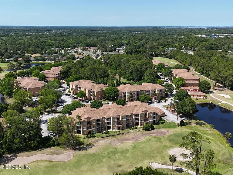 540 Florida Club Blvd #306 — Photo 31