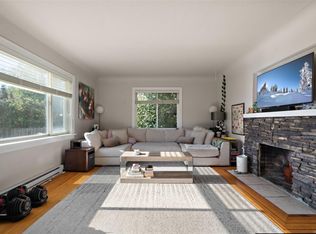 1230 Hillside Ave, Victoria, BC V8T 2B2