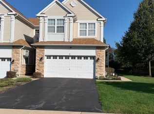 6 Clara Ct, Algonquin, IL 60102