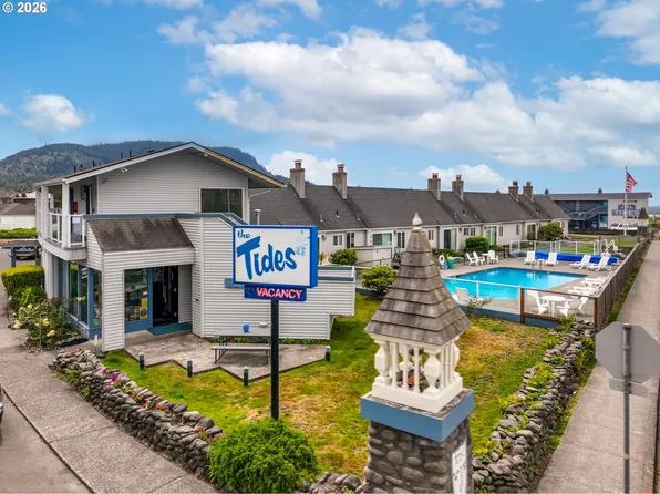 2316 Beach Dr #157, Seaside, OR 97138
