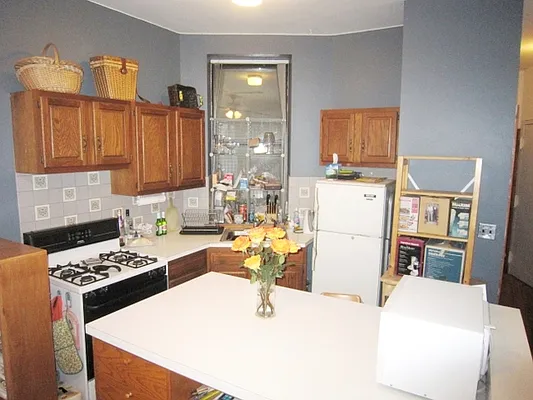 Rented by City Connections Realty | media 6