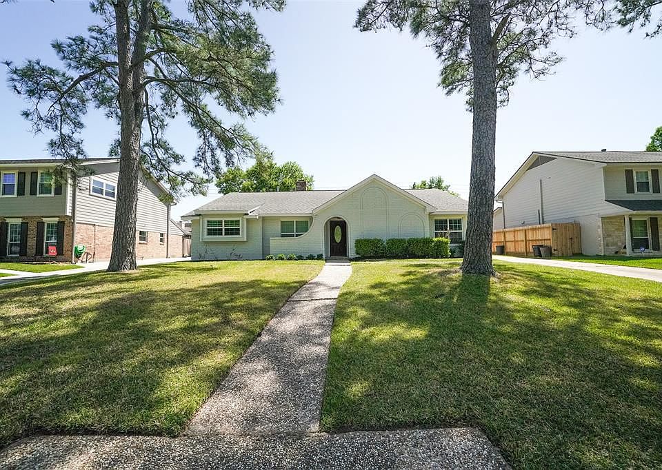 1st image of 14719 Kimberley Ln