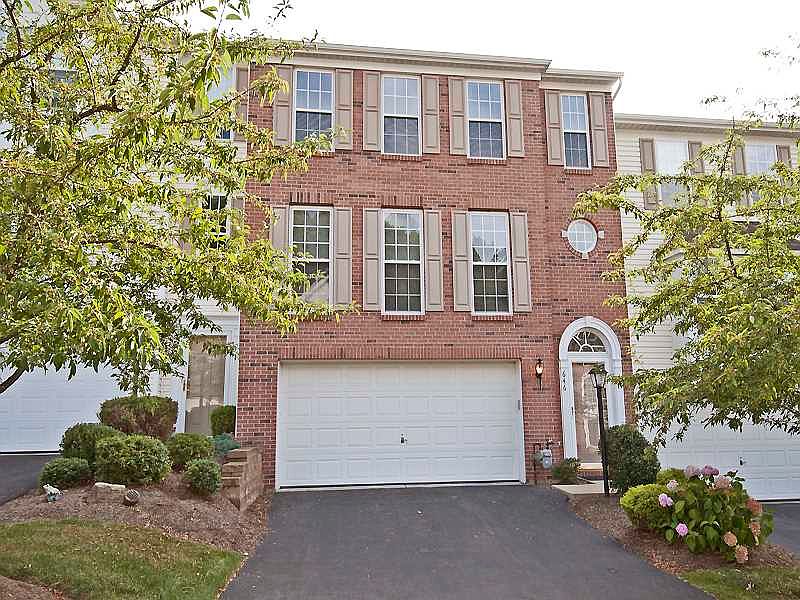 1st image of 646 Village Dr