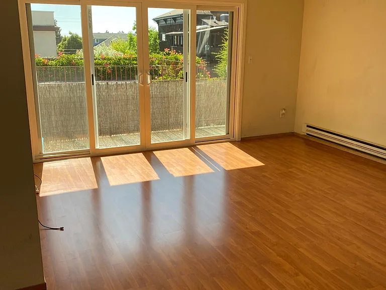 1528 Oxford St #3 — Photo 14