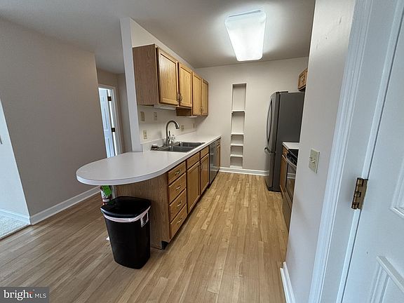 5th image of 305 Village Heights Dr APT 222