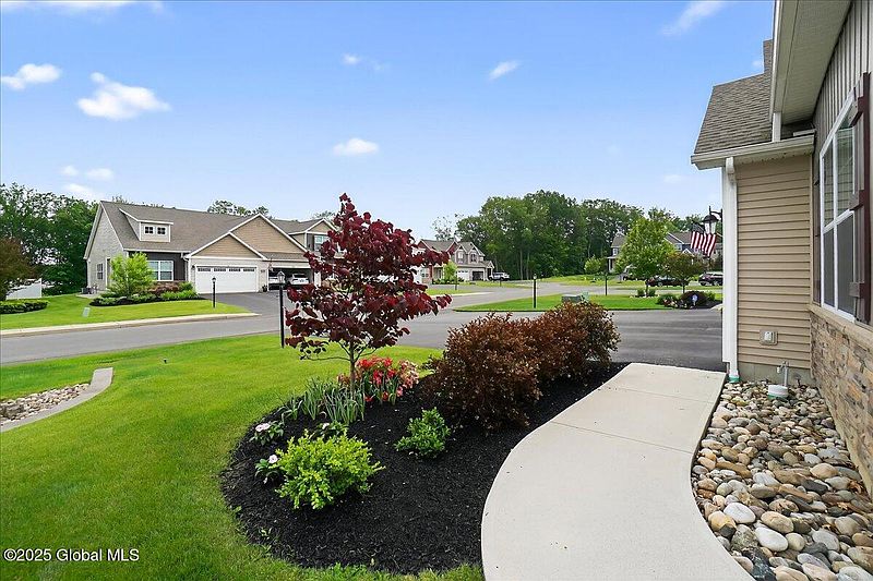 5th image of 801 Giovanna Court