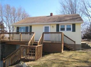 4905 Jordans Grove Rd, Central City, IA 52214