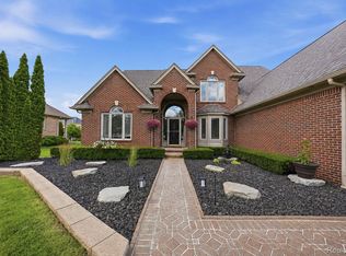 14257 Mandarin Dr, Shelby Township, MI 48315