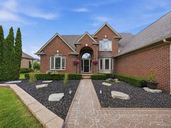 14257 Mandarin Dr, Shelby Township, MI 48315