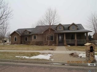 409 N Sunday Dr, Brandon, SD 57005