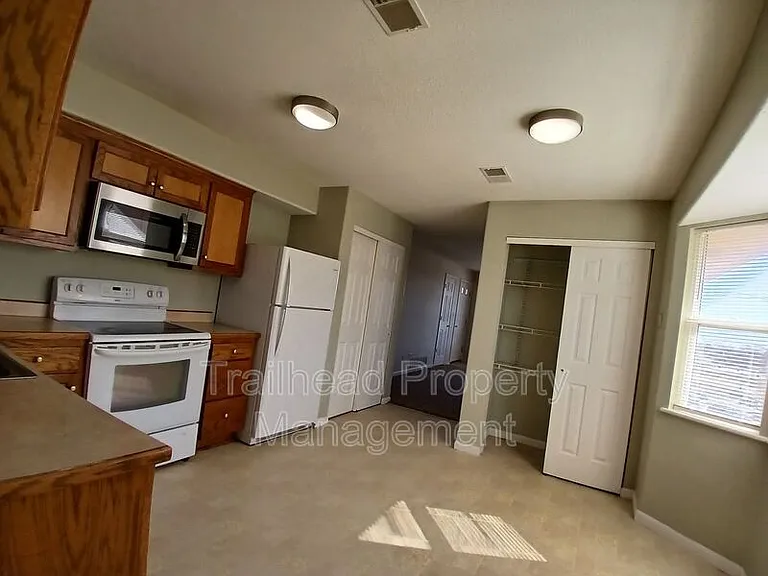1100 N Noland Rd #D — Photo 6