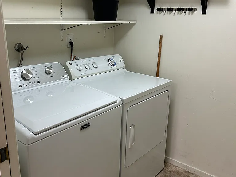 3315 Brittan Ave #12 — Photo 7