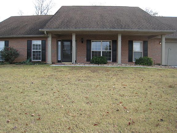 2nd image of 1438 Newbury Ln