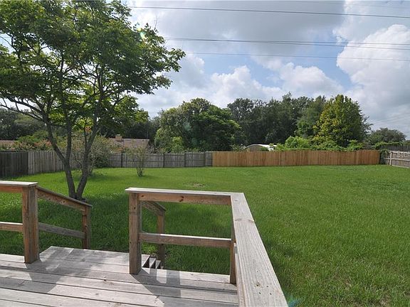 4th image of 3304 Foxwood Dr