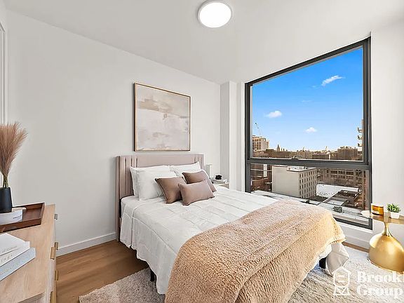 5th image of 556 Baltic St #708