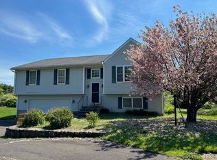 10 N Terrell Farm Rd, Morris, CT 06763