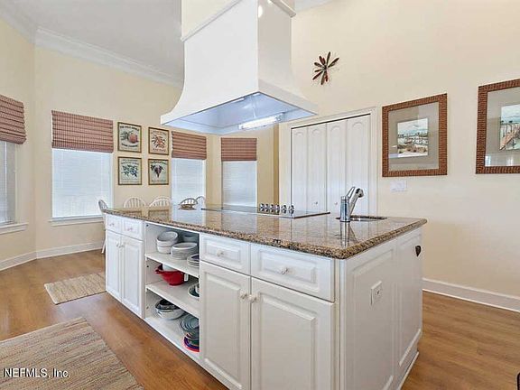 5th image of 1201 Royal Troon Ln