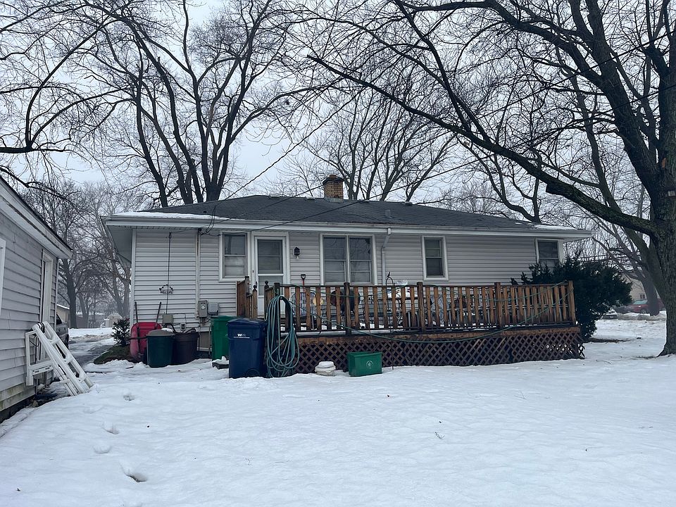 2nd image of 1005 S School St
