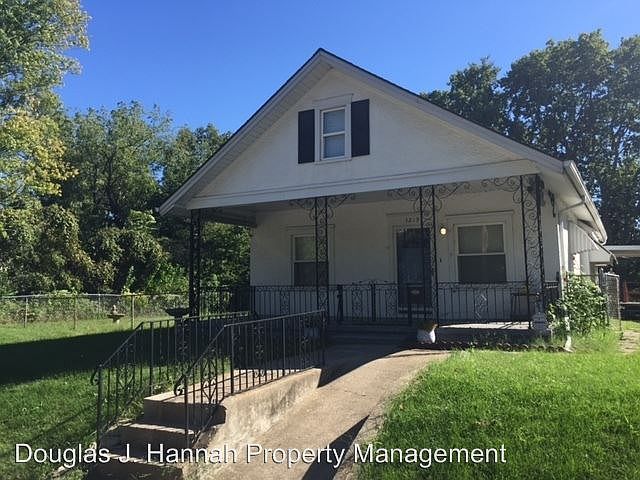 1st image of 3219 Garner Ave