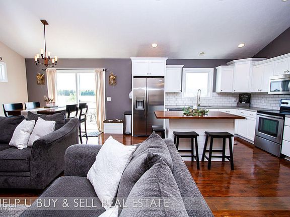 4th image of 8818 142nd Ave