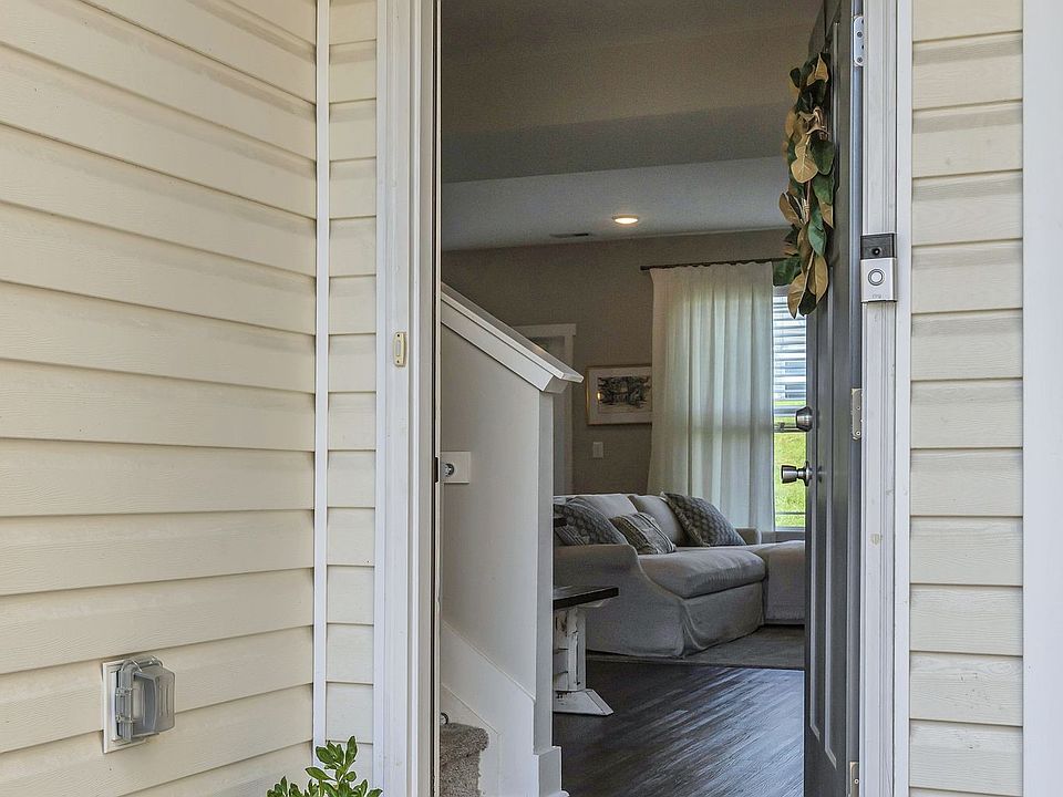 6048 Hillside Ln, Spring Hill, TN 37174 | Zillow