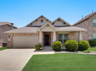 1904 Ridge Creek Ln, Aubrey, TX 76227