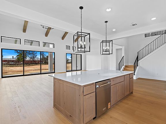 7th image of this home