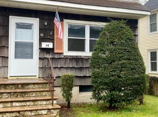 47 Railroad Ave, Amityville, NY 11701