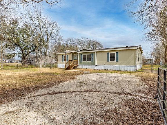 2nd image of 10318 Fairview Dr