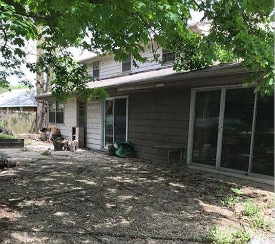 2nd image of 1907 Hillsdale Ave