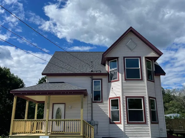 103 Randolph St, Redgranite, WI 54970