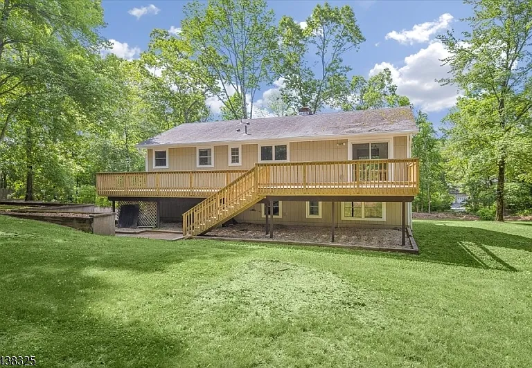 518 Drakestown Rd — Photo 3