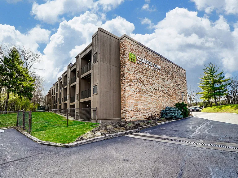 Campus View Apartments — Photo 9