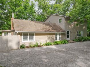 1904 Norton Rd, Stow, OH 44224