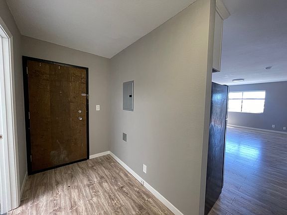 Entrance from front door/Hallway
