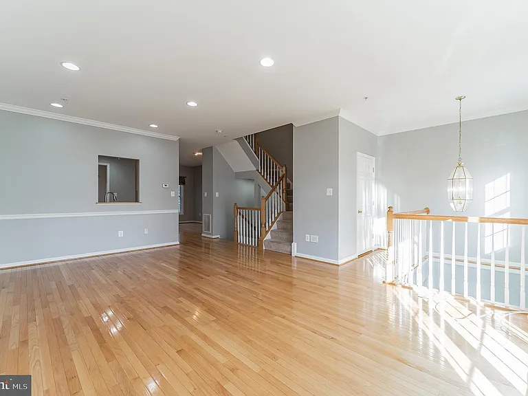 4858 Lee Hollow Pl — Photo 3