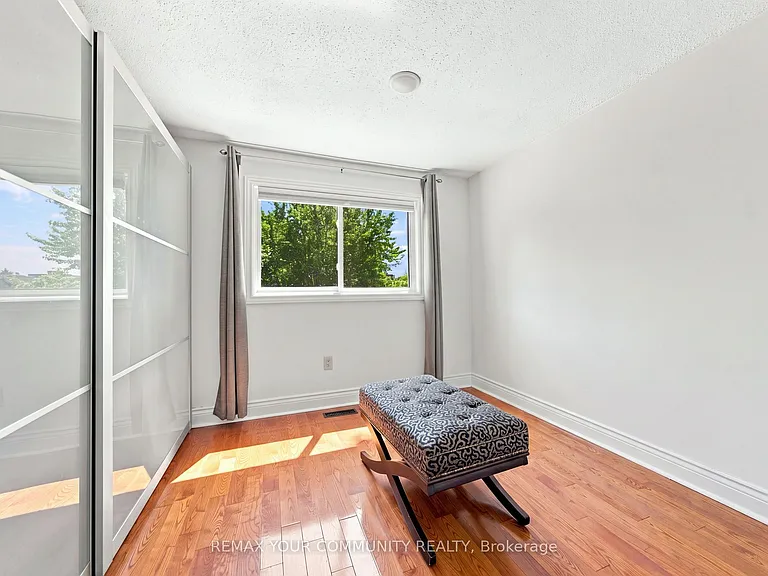1544 Greenbriar Dr — Photo 26